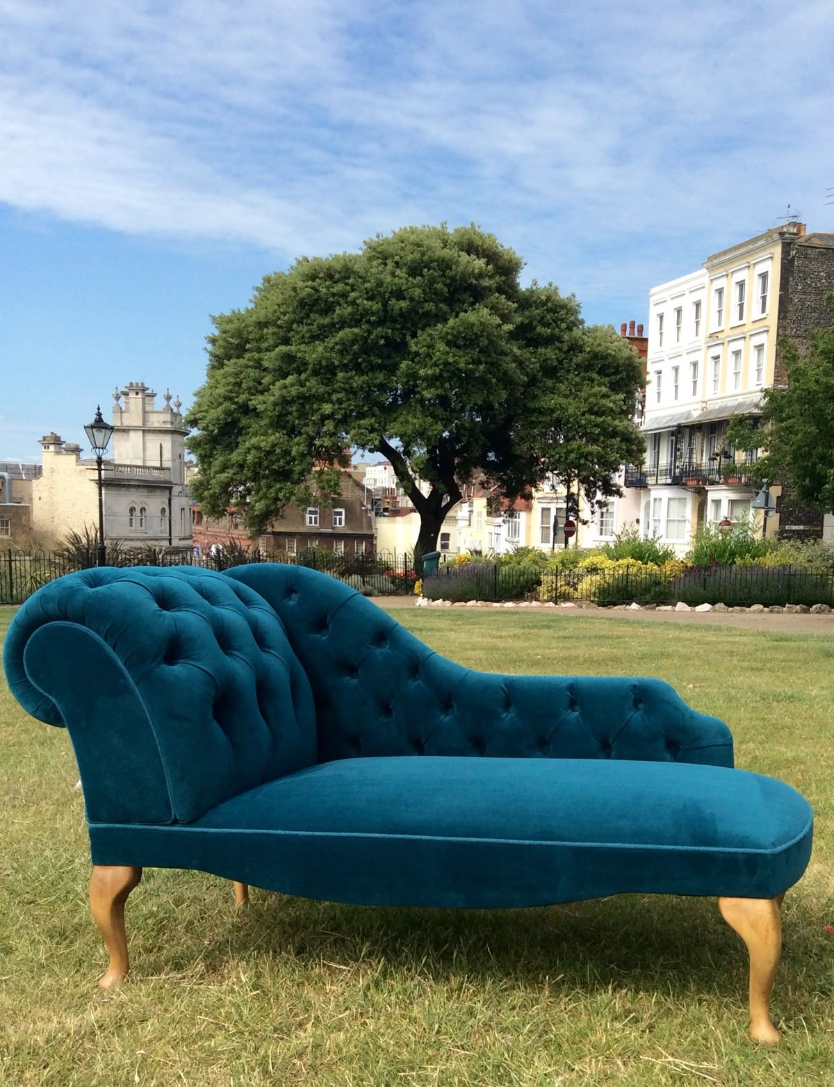 2 Seater Rosewood Velvet Fabric Modern Chaise Lounge Couch With Tufted Button Back For Living room, Office, Garden